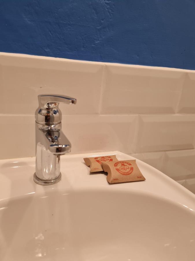 Flying Dog Lima B&B Bagian luar foto